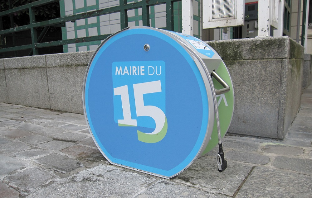 Vélo : Première station de gonflage parisienne en libre-service